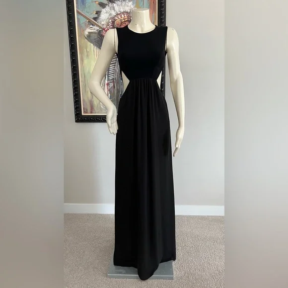 BCBGMAXAZRIA Angelinah Contrast Cutout Gown – Size 2 - Picture 6 of 15